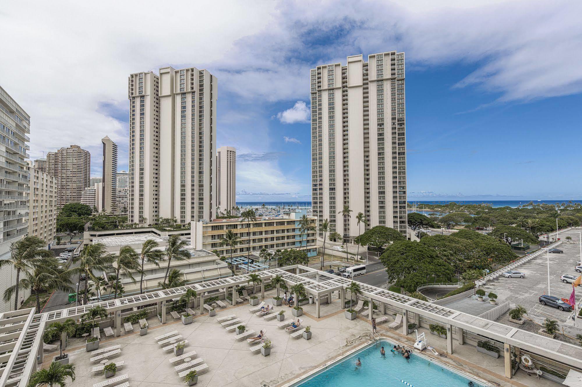 Ala Moana Hotelcondo By Luana Vacation Rental Гонолулу Екстер'єр фото
